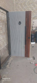 درب چوبی طرح ماکان نقره ای نمای نصب شده اماده نصب قیمت ارزان