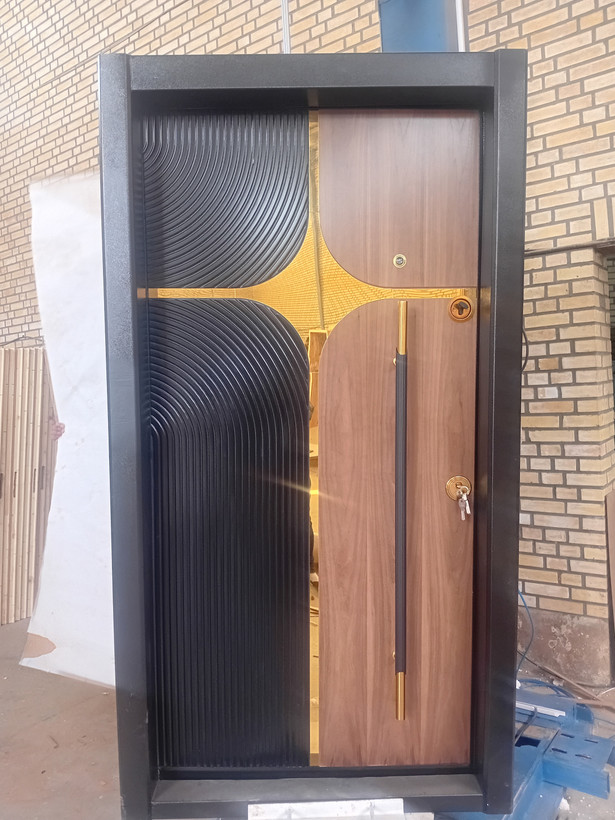 درب ضدسرقت با قفل کاله